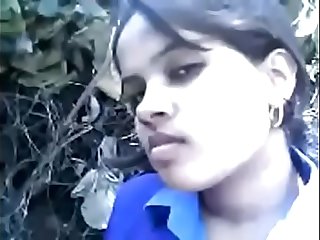Indian sexy school girl hard-sex her bf in outdoor